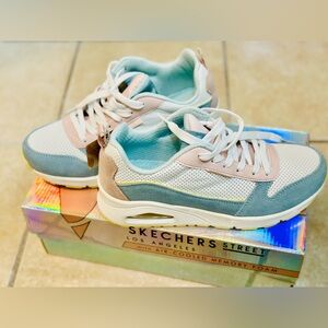 NEW Sketcher Women’s UNO 2 Sneaker, Size 7.5